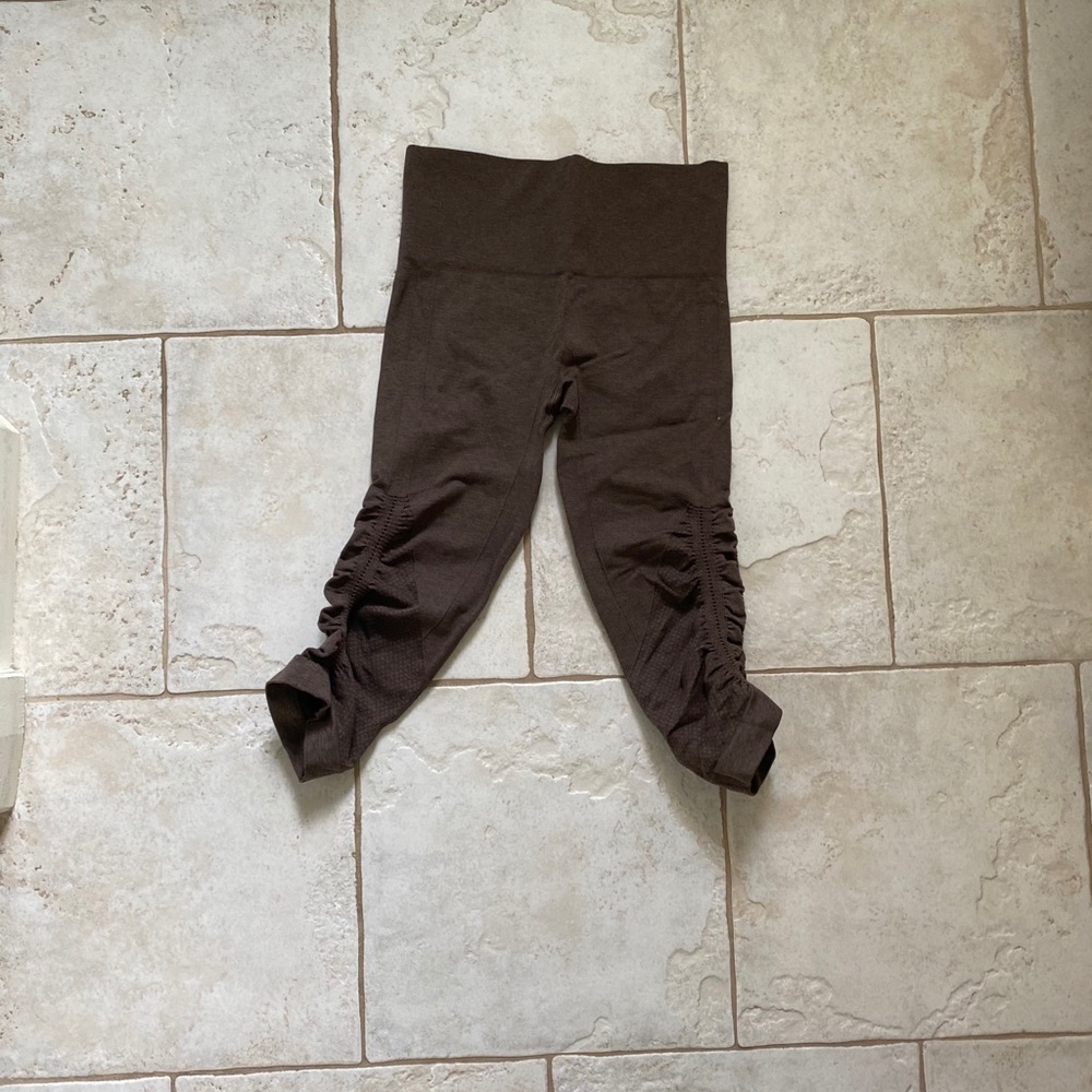 Lululemon Leggings- Crop 19”